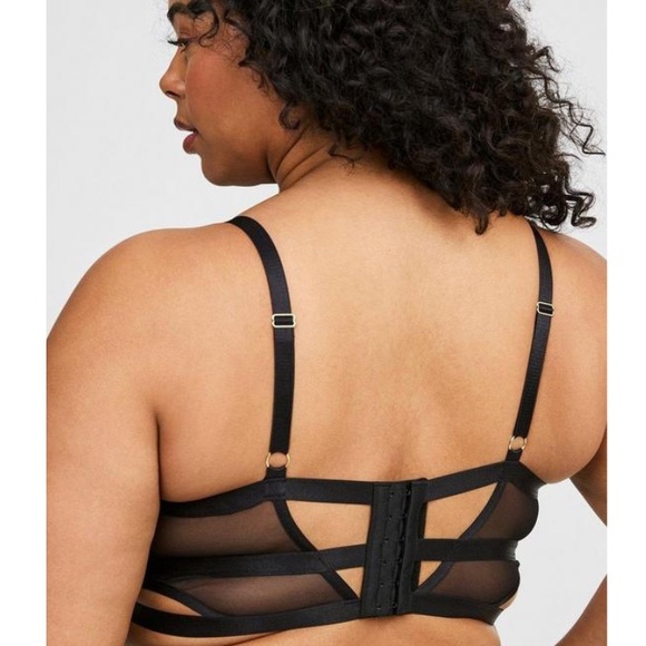 TORRID NWT Strappy Vixen Elastic Cup Underwire Bra - Picture 2 of 5